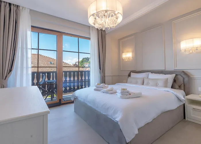 Villa & Spa Chunarot